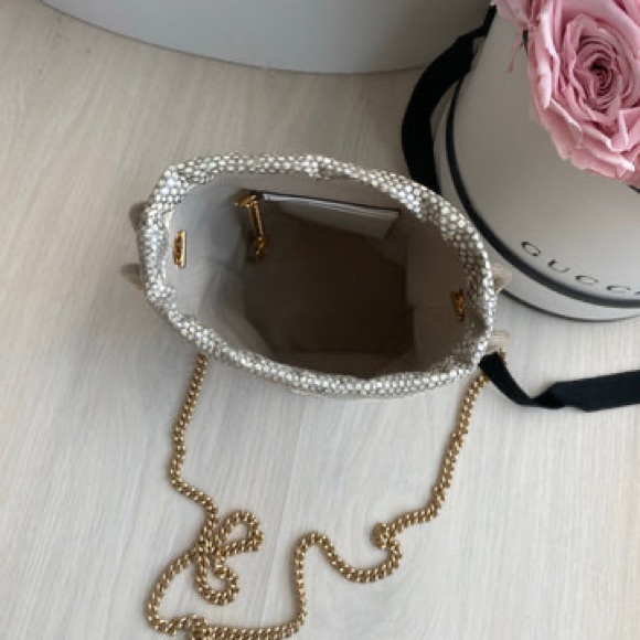 GUCCI BUCKET BAG (AUTHENTIC) - Picture 11 of 16
